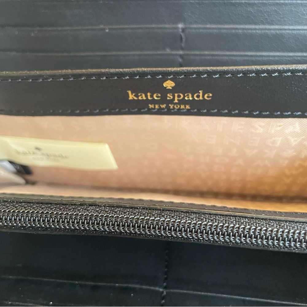 kate spade Black & White Zip Wallet - Picture 4 of 6
